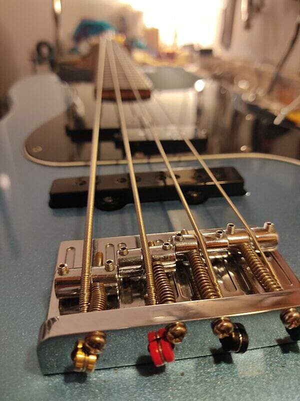 Squier Precision Bass
