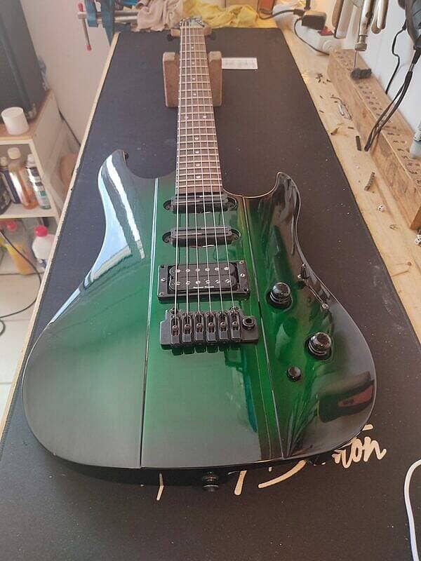 Yamaha Drop6 Guitar