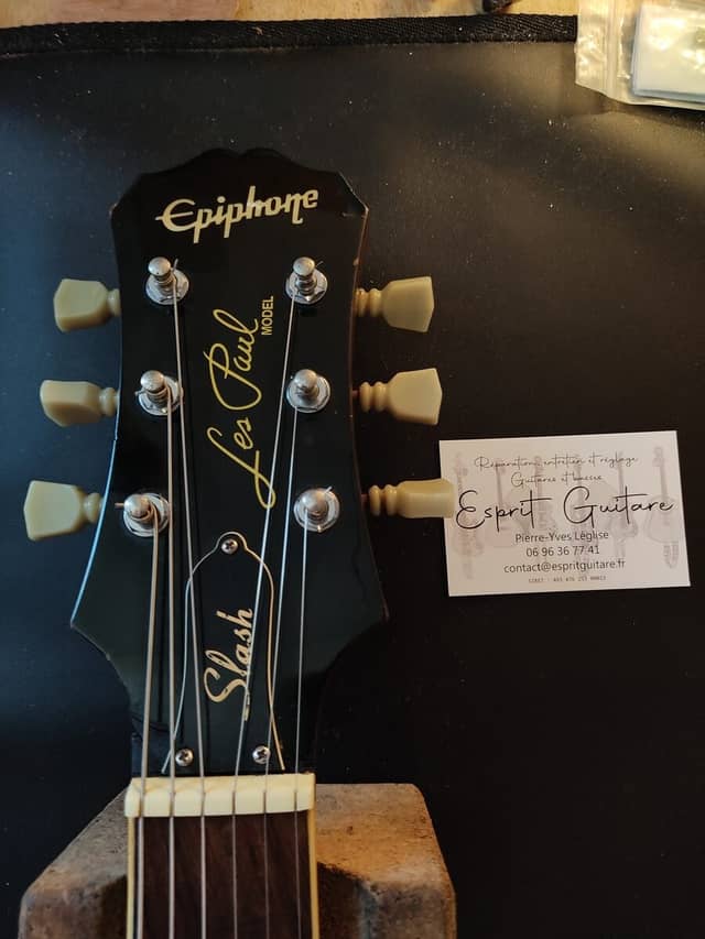 Epiphone Les Paul Slash Edition Guitar