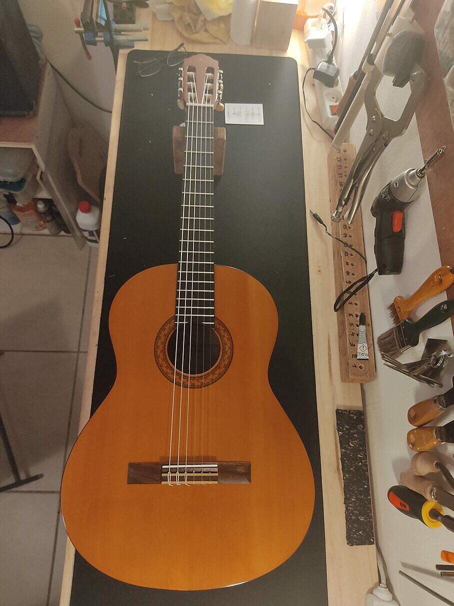 Guitare Yamaha C40