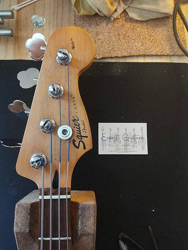 Squier Jazz Bass