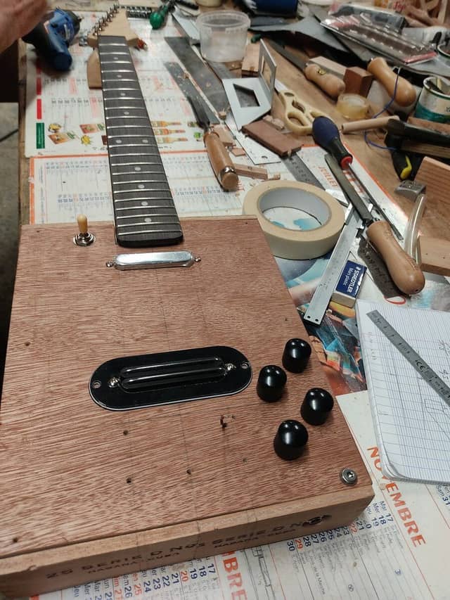 Collaboration Esprit Guitare / Pipiri Guitars
