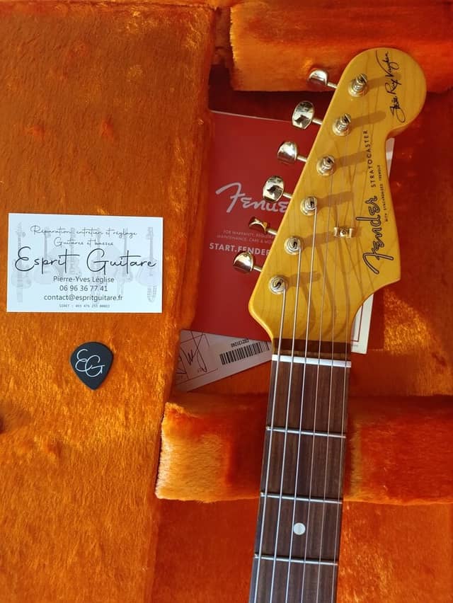 Esprit Guitare - Fender Stevie Ray Vaughan