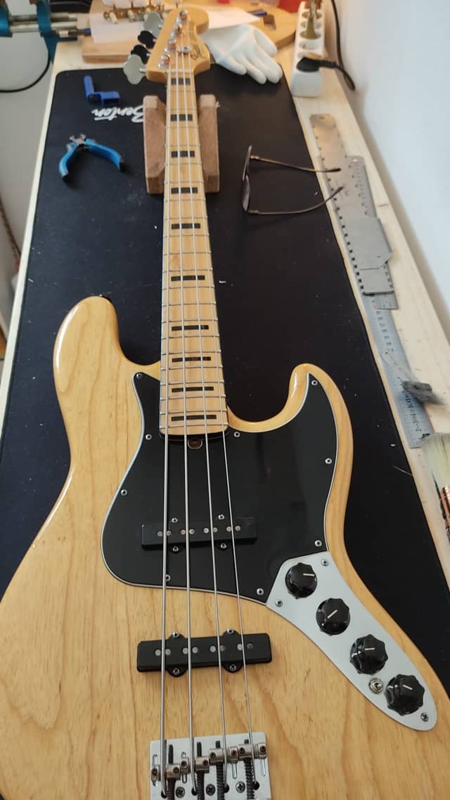 Fender Jazz Bass