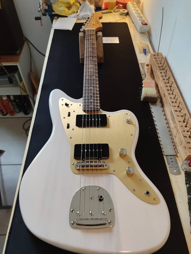 Squier JazzMaster