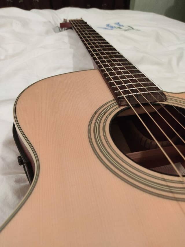 Guitare Stagg