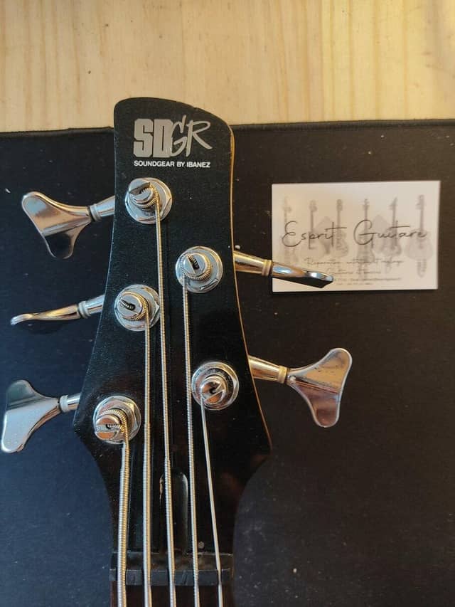 Basse Ibanez SR305