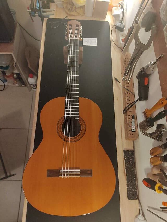 Guitare Yamaha C40