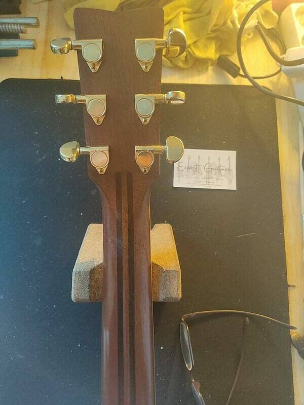 Guitare Yamaha LS16M