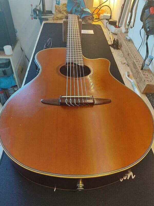 Guitare Yamaha APX-7CN