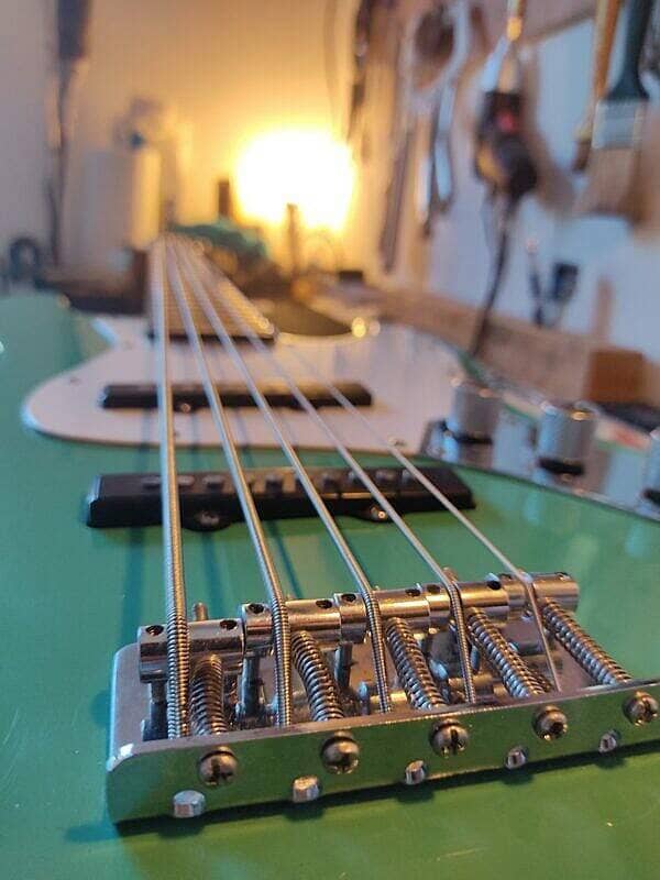 Basse Fender Jazz Bass
