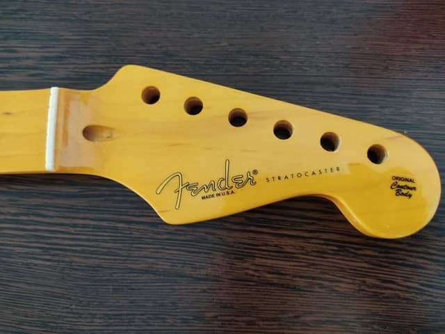 Guitare Fender Stratocaster Custom