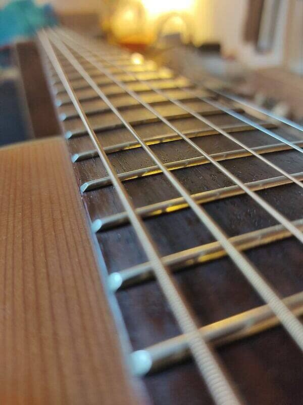 Guitare Lag Tramontane