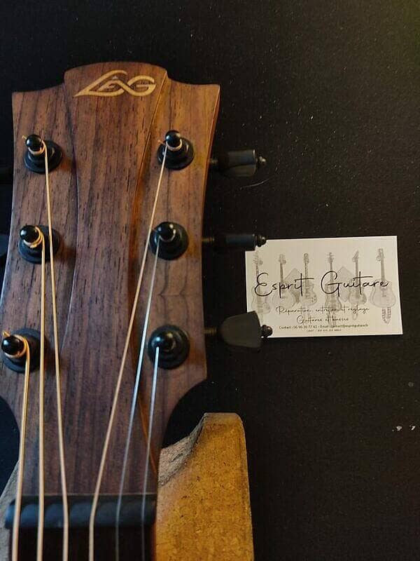 Guitare Lag Tramontane