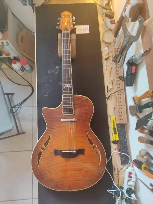 Guitare Crafter SA