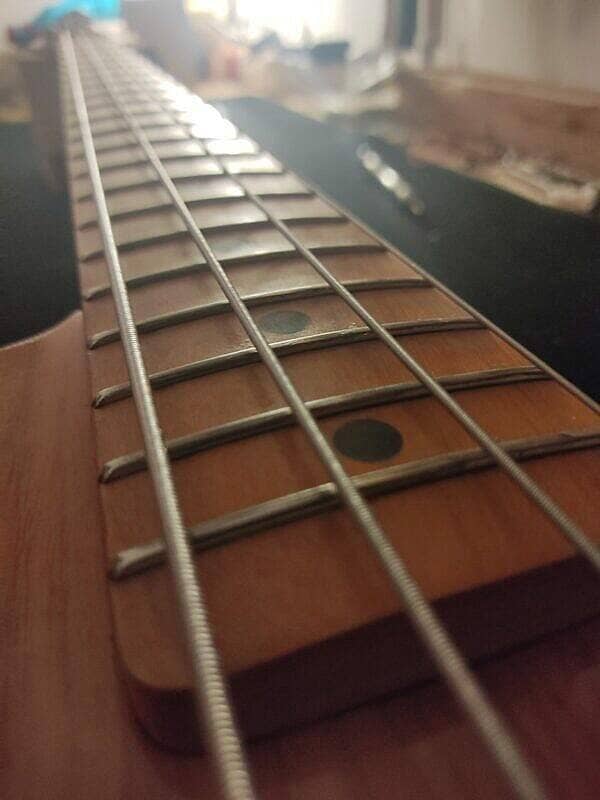 Basse G&L L2000
