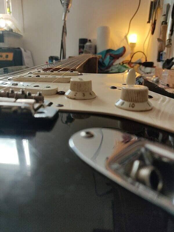 Guitare type Stratocaster