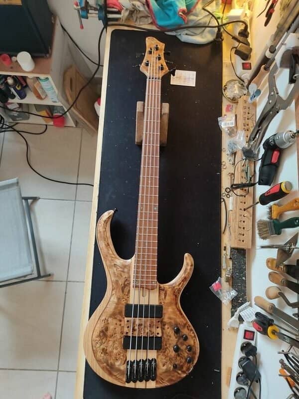 Basse Ibanez BTB 845V