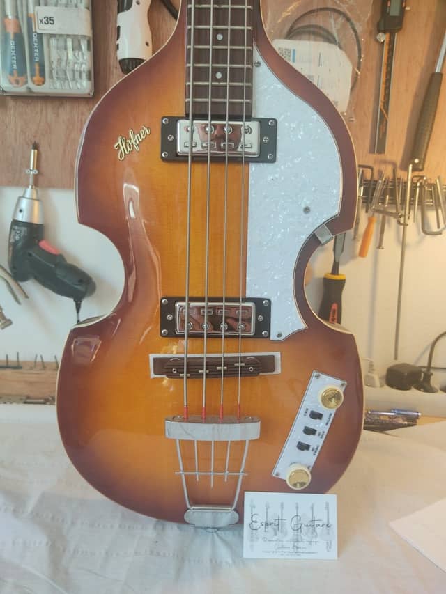 Basse Hofner Violin