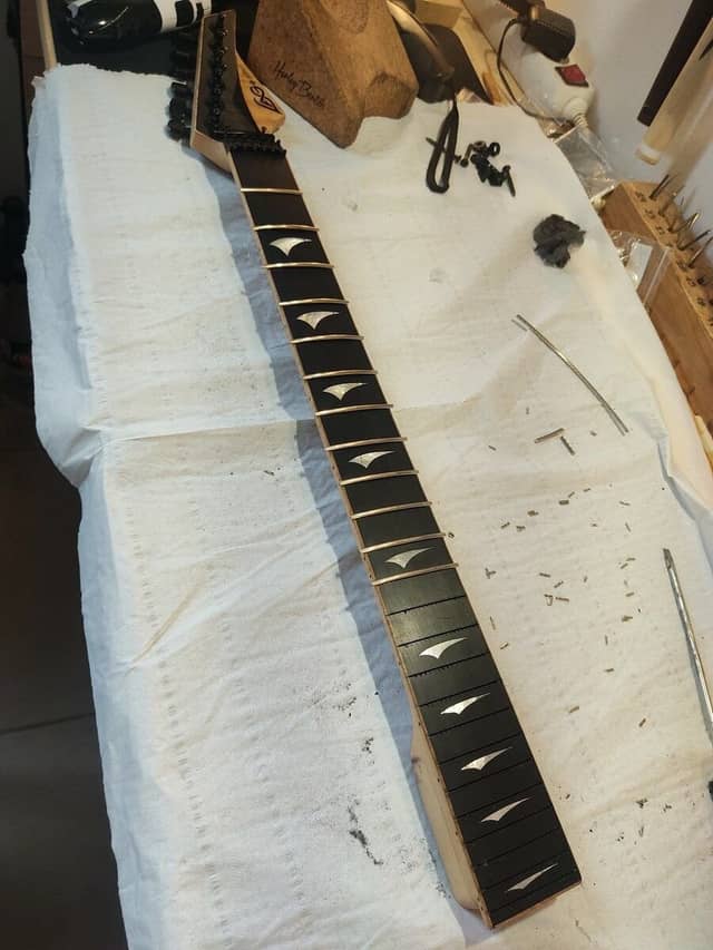 Guitare Lag Arkane 1000, le retour