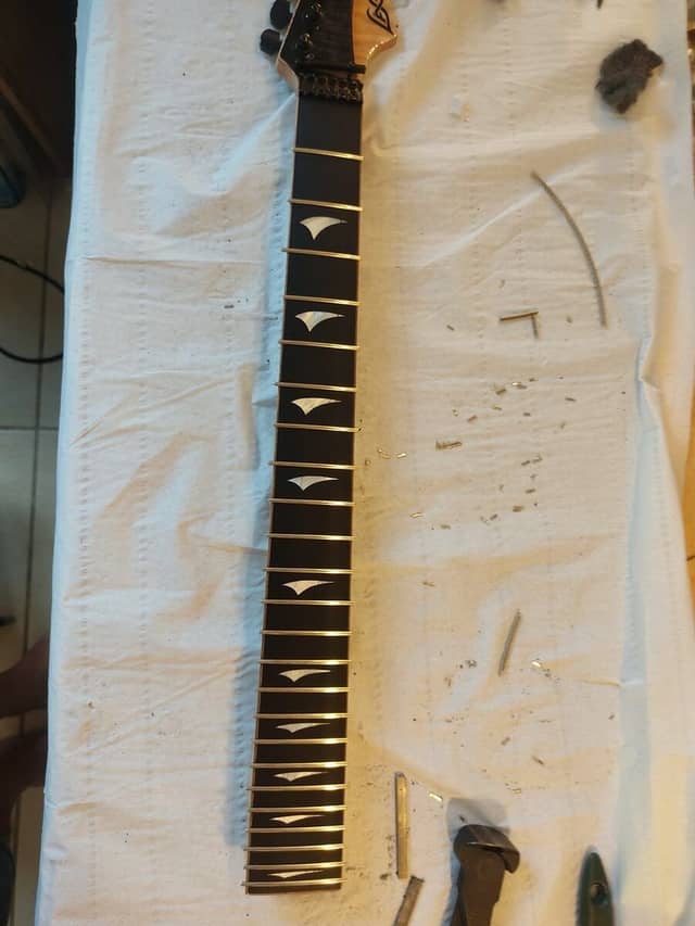 Guitare Lag Arkane 1000, le retour