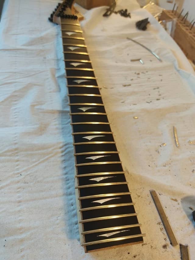 Guitare Lag Arkane 1000, le retour