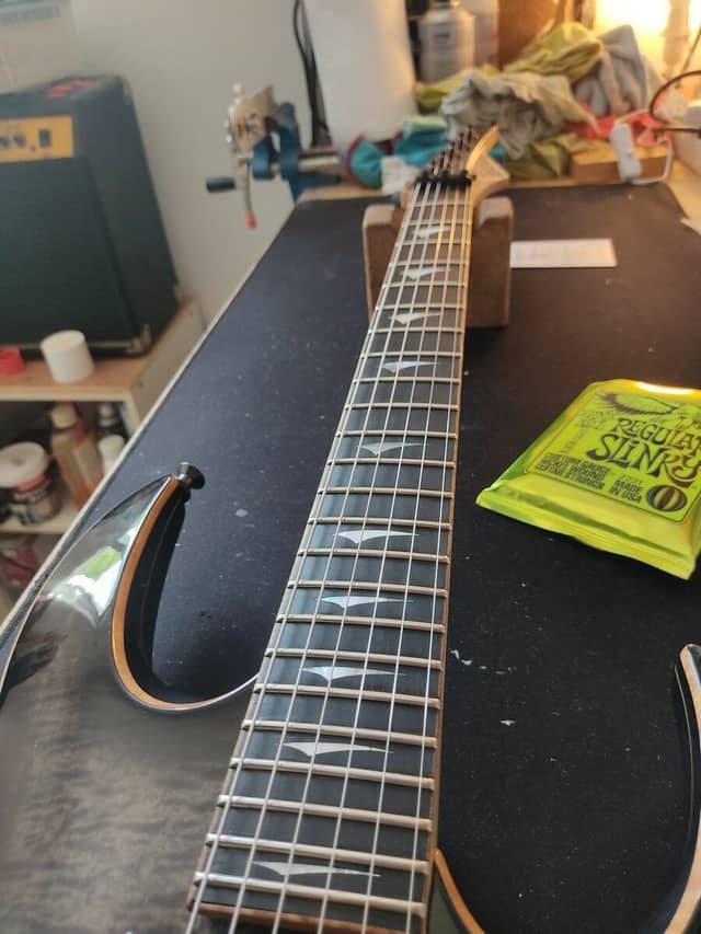 Guitare Lag Arkane 1000, le retour