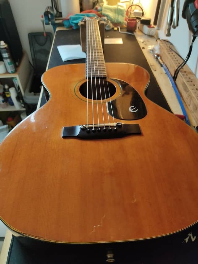Guitare Epiphone FT-120 de 1968