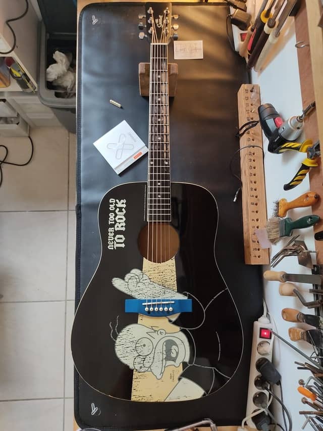 Guitare "The Simpsons"
