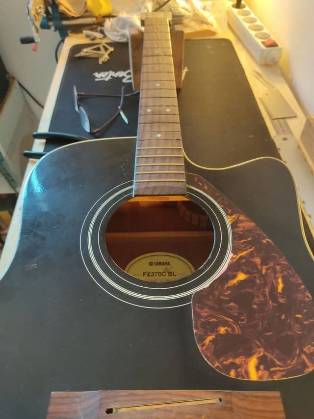 Yamaha FX370C