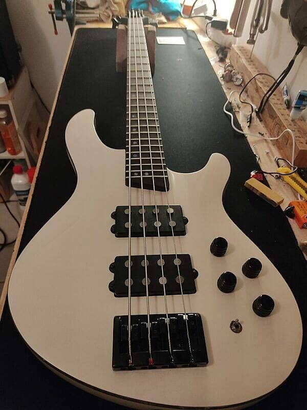 Basse Cort C4H