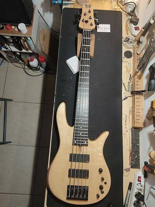 Basse Fodera YY5S