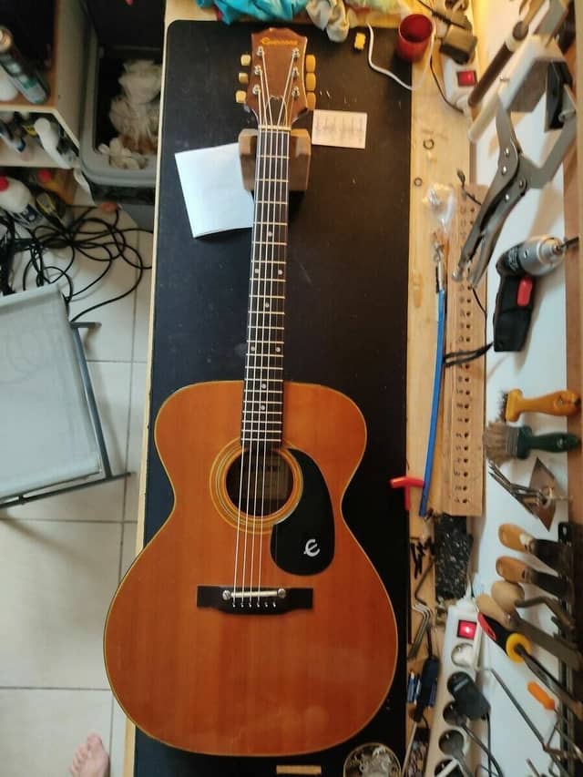 Guitare Epiphone FT-120 de 1968