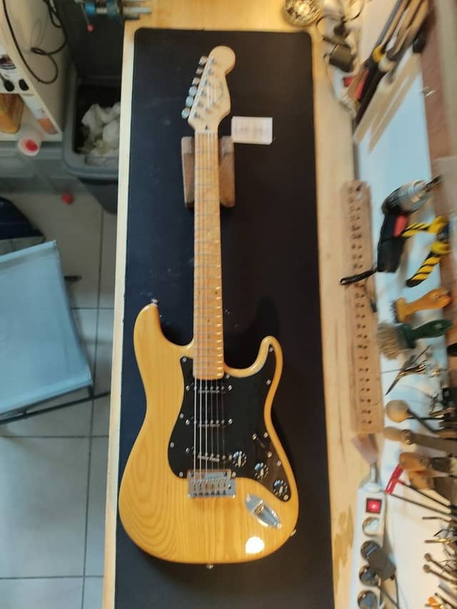 Fender Stratocaster Japan