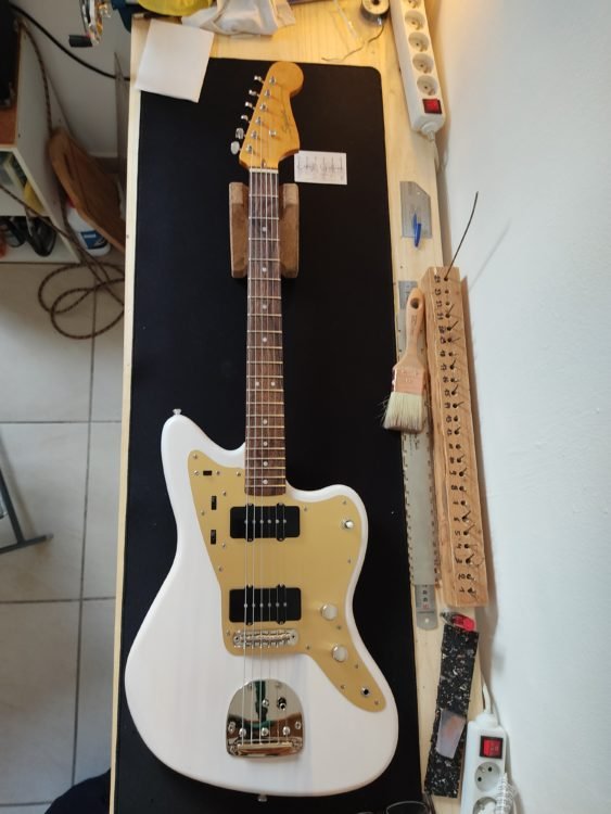 Squier JazzMaster