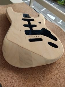 Customisation Fender Stratocaster MX (suite) 120 Fender Stratocaster Custom