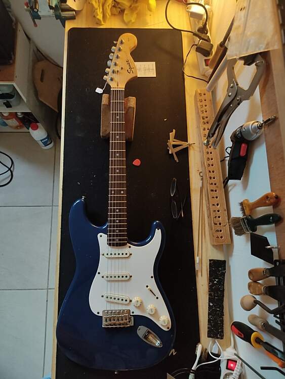 Squier Stratocaster