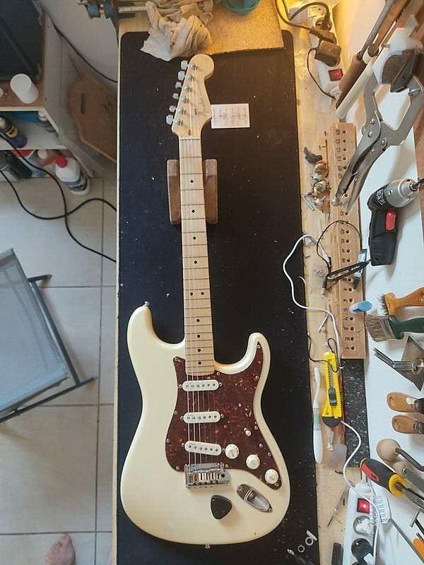 Galerie Photo Guitare Fender Stratocaster US