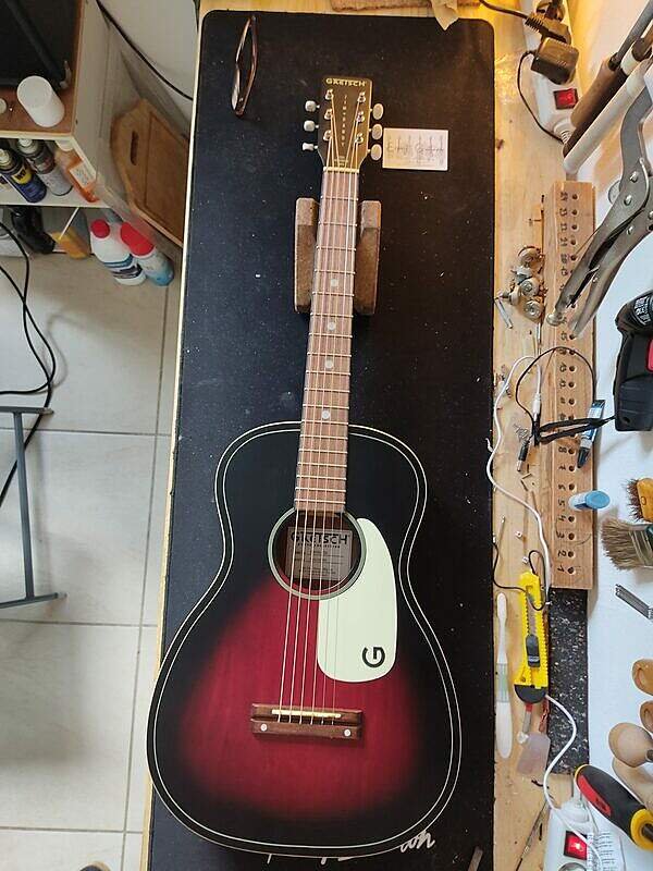 Guitare Gretsch G9500