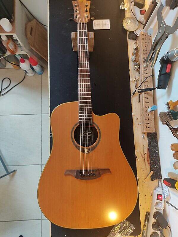 Guitare Lag Tramontane 1 Guitare Lag Tramontane