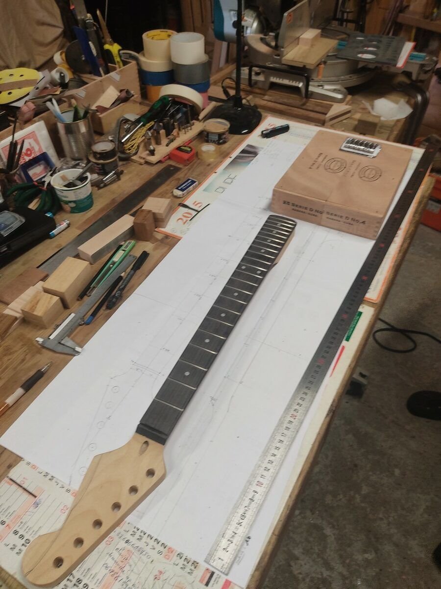 Collaboration Esprit Guitare / Pipiri Guitars