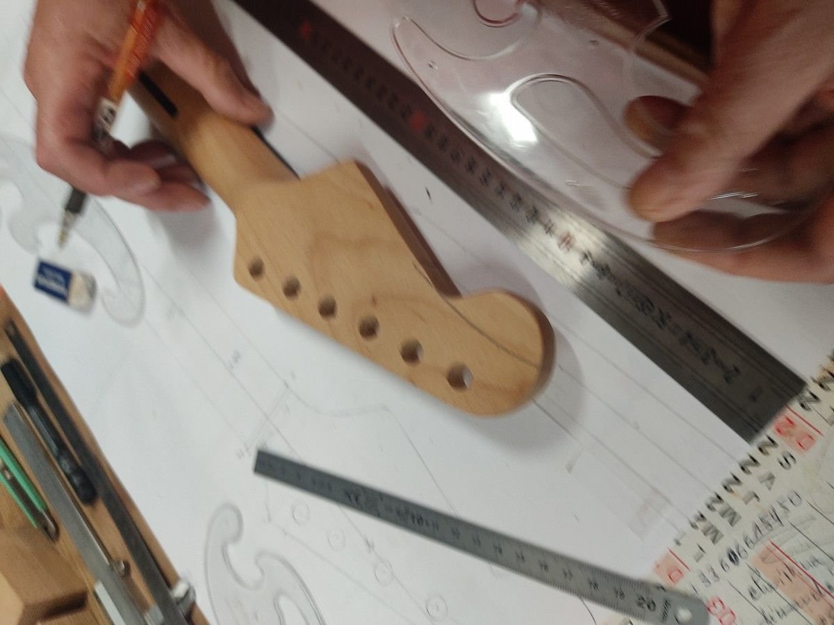 Collaboration Esprit Guitare / Pipiri Guitars