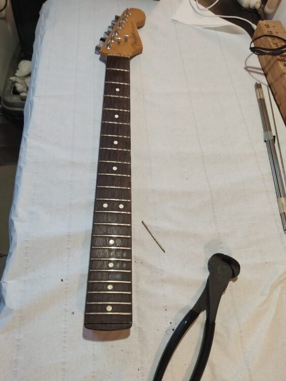 Technique : Remplacement des frettes 2 Remplacement des frettes chez Esprit Guitare